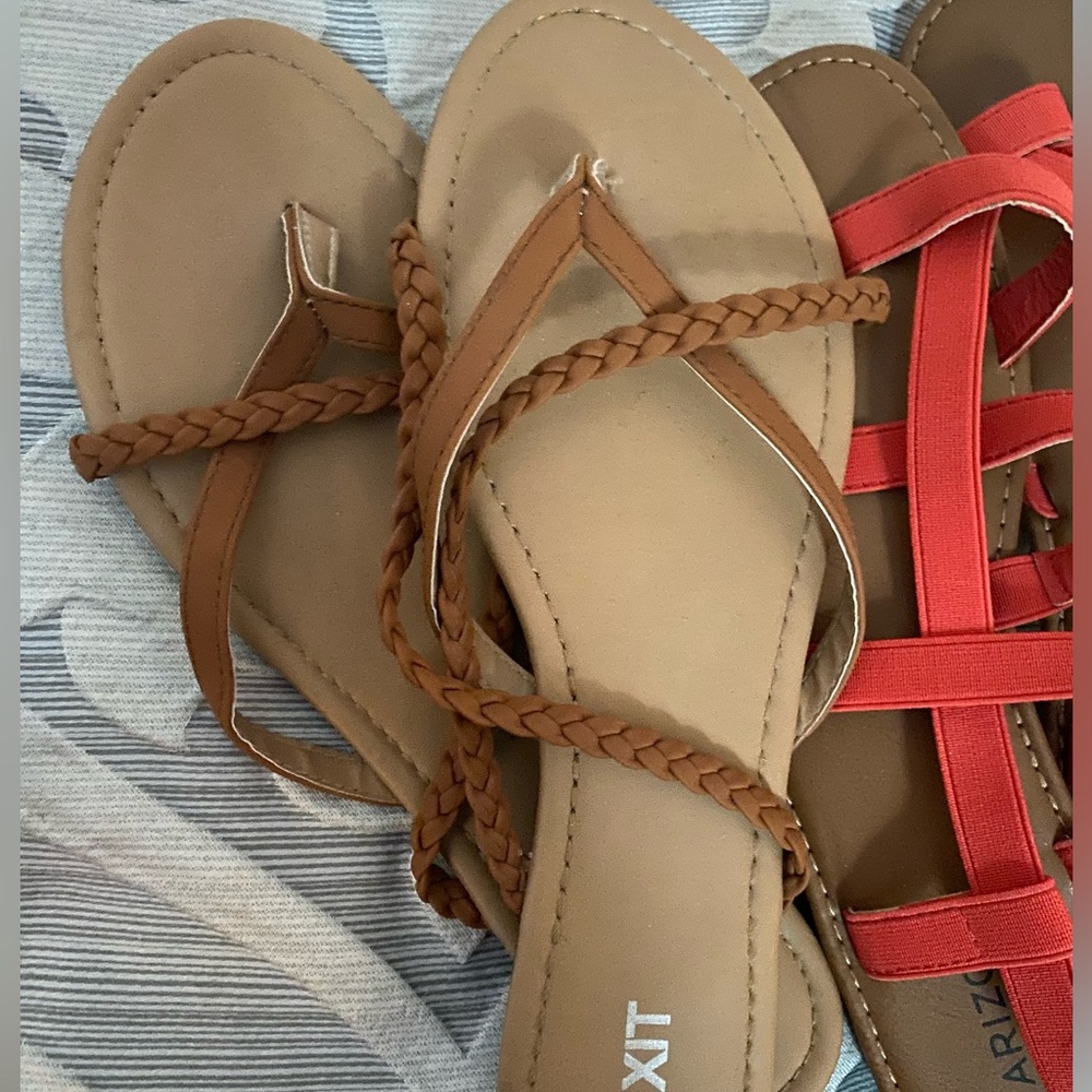 Sandal bundle 9.5 - Picture 2 of 5